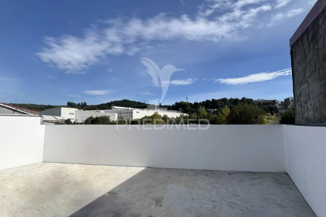 Armazém para Venda em Braga (São José de São Lázaro e São João do Souto) Foto 4