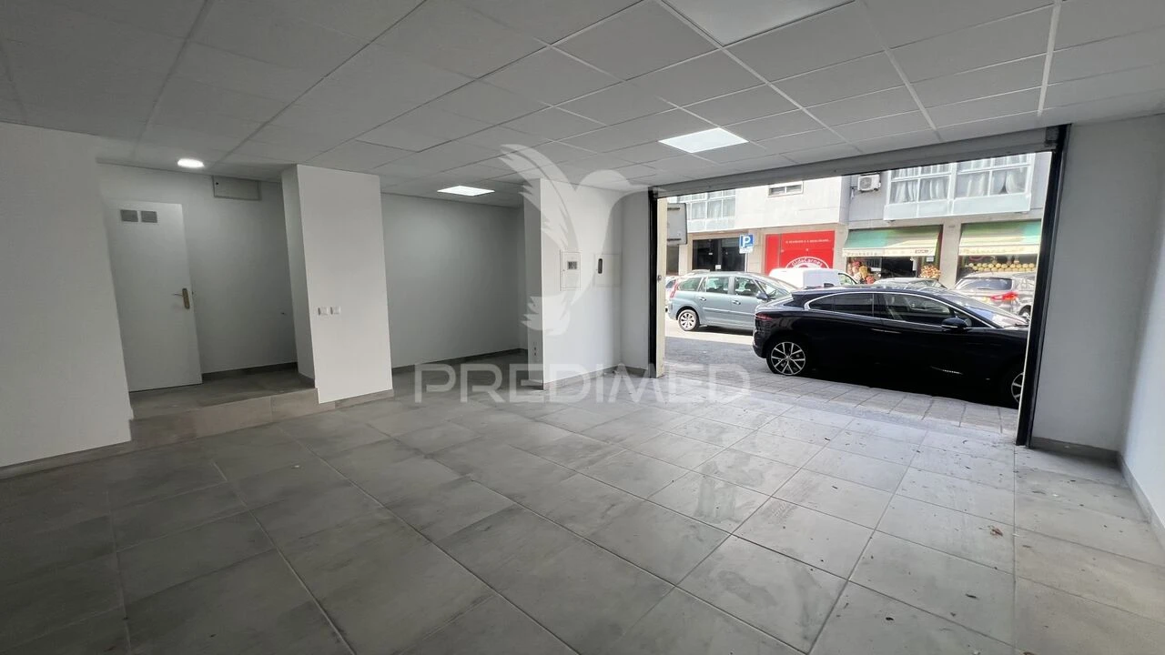 Armazém para Venda em Braga (São José de São Lázaro e São João do Souto) Foto 1