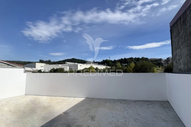 Armazém para Venda em Braga (São José de São Lázaro e São João do Souto) Foto 4