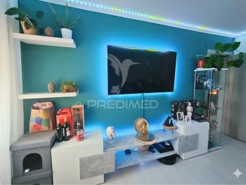 Apartamento T2 para Venda em Laranjeiro e Feijó