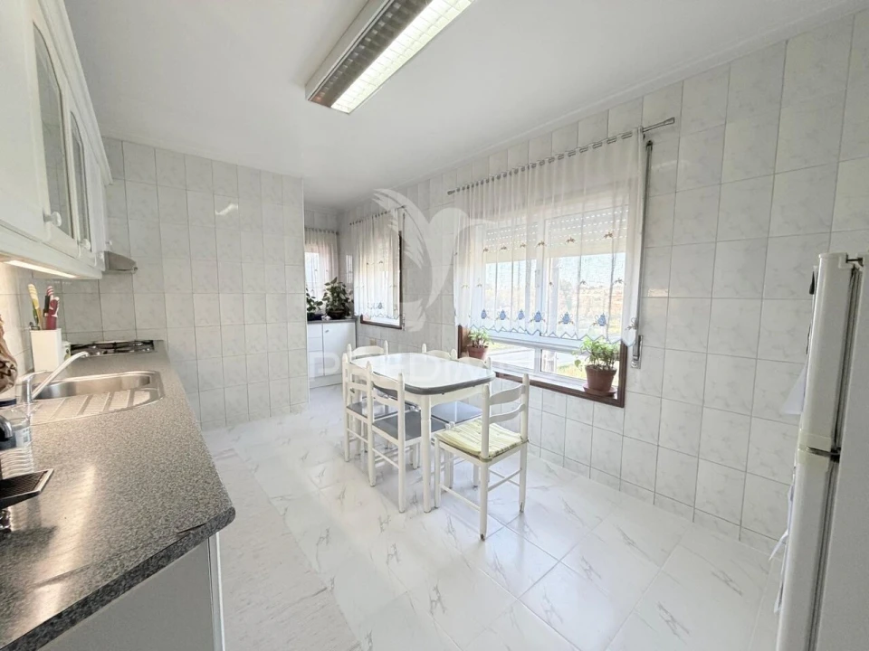 Apartamento T2 para Venda em Gulpilhares e Valadares Foto 3
