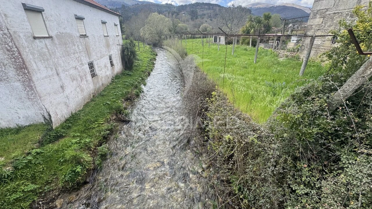 Terreno para Venda em Alvora e Loureda Foto 22