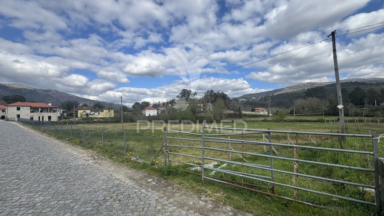 Terreno para Venda em Alvora e Loureda Foto 16