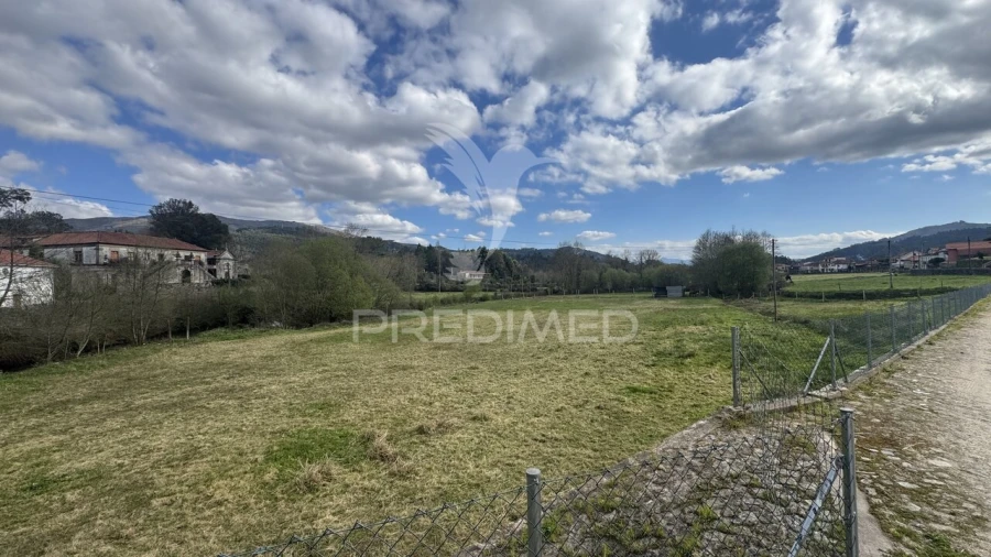 Terreno para Venda em Alvora e Loureda Foto 6