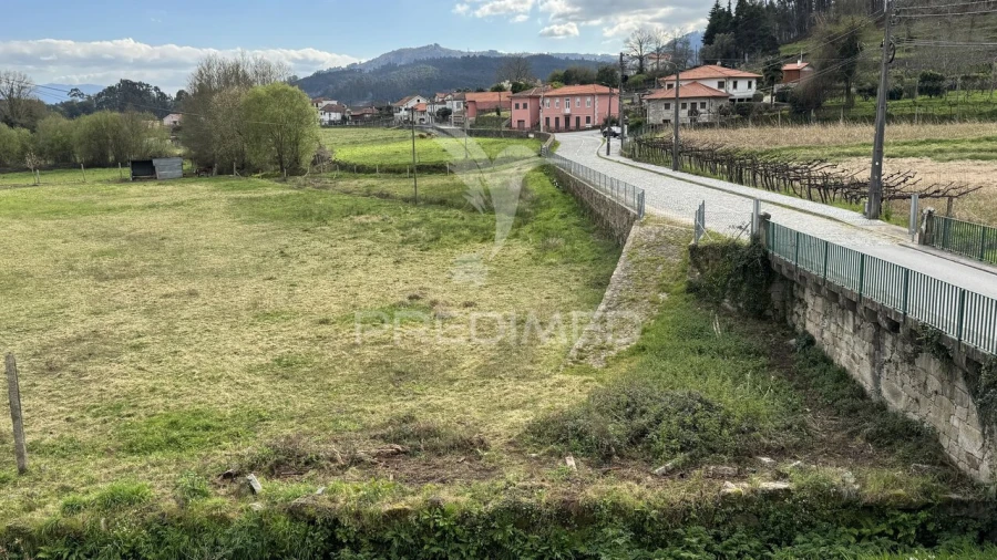 Terreno para Venda em Alvora e Loureda Foto 21