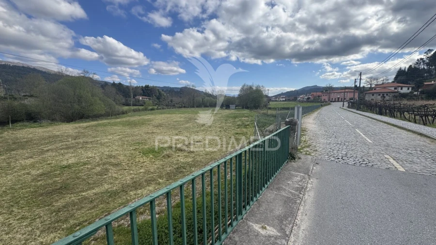 Terreno para Venda em Alvora e Loureda Foto 12
