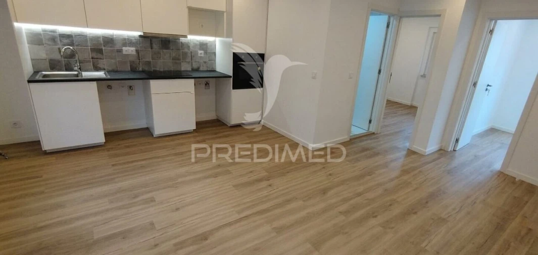 Apartamento T2 para Venda em Póvoa de Santa Iria e Forte da Casa Foto 3