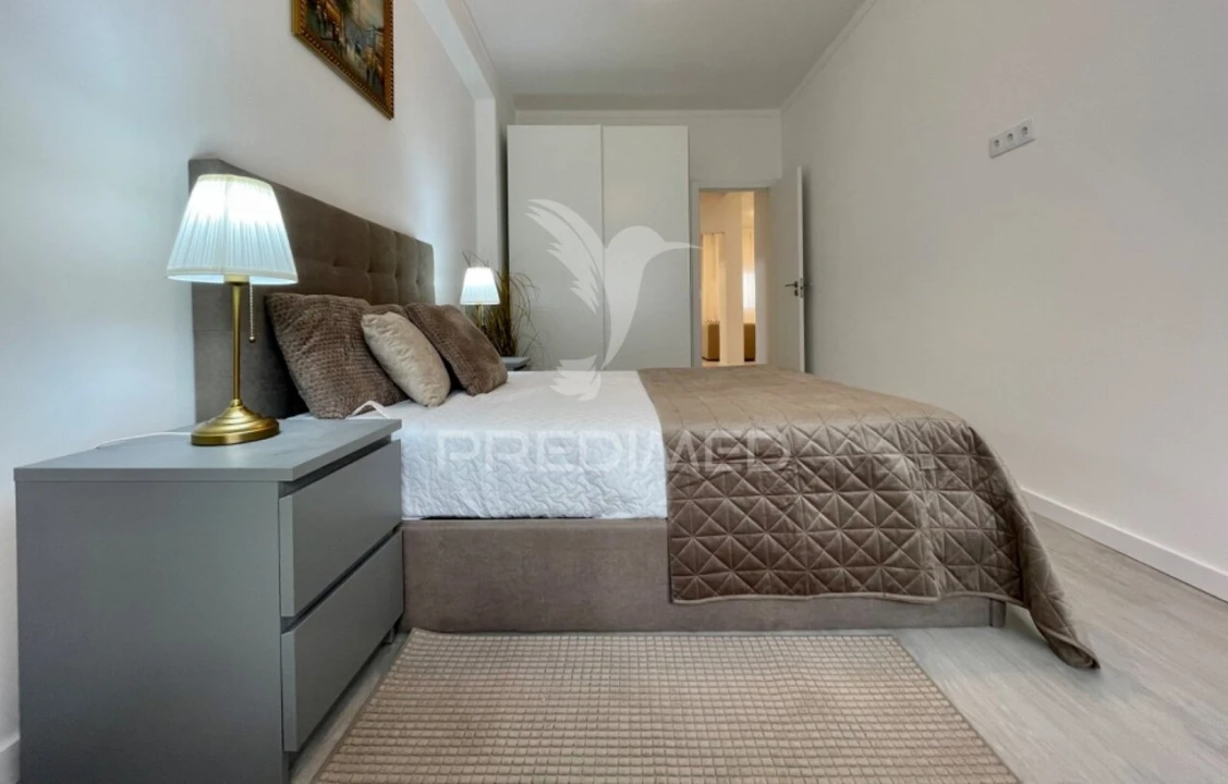 Apartamento T2 para Venda em Faro (Sé e São Pedro) Foto 9