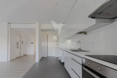 Apartamento T3 para Venda em Margaride, Várzea, Lagares, Varziela, Moure