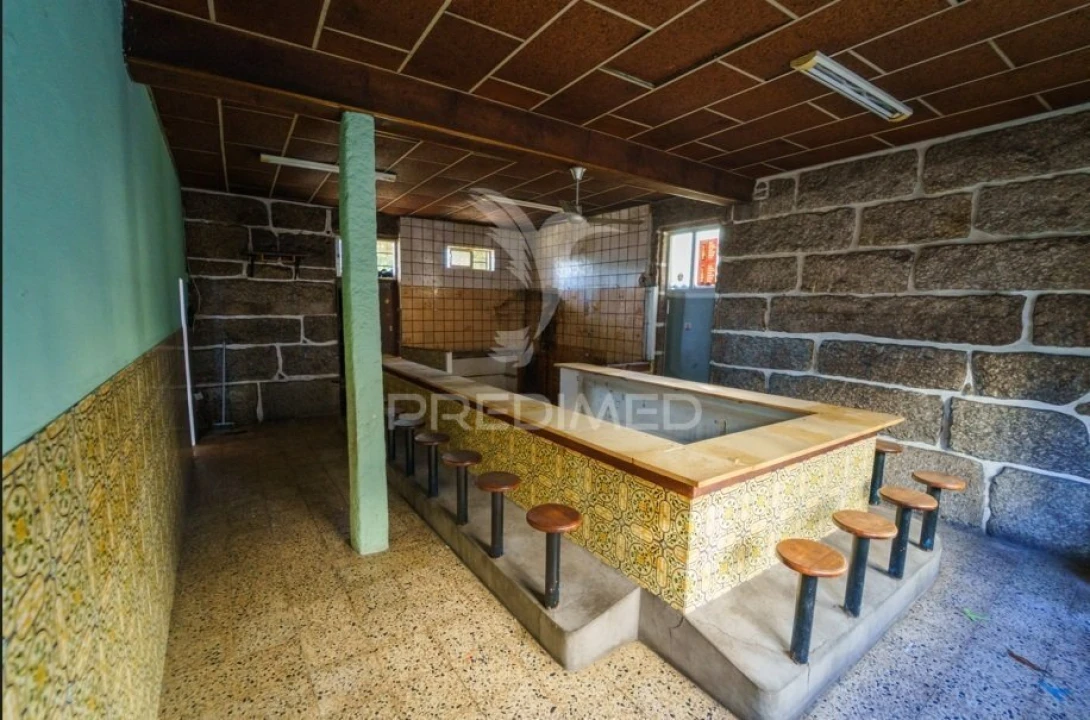 Moradia T8 para Venda em Oliveira, São Paio e São Sebastião Foto 31