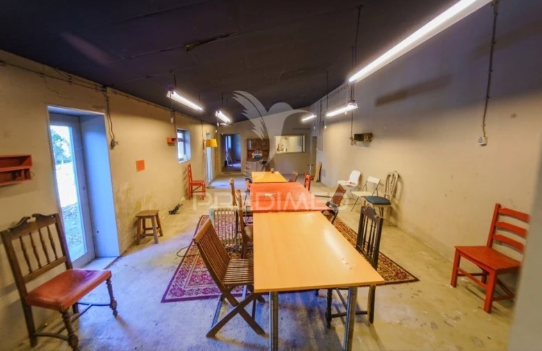 Moradia T8 para Venda em Oliveira, São Paio e São Sebastião Foto 28