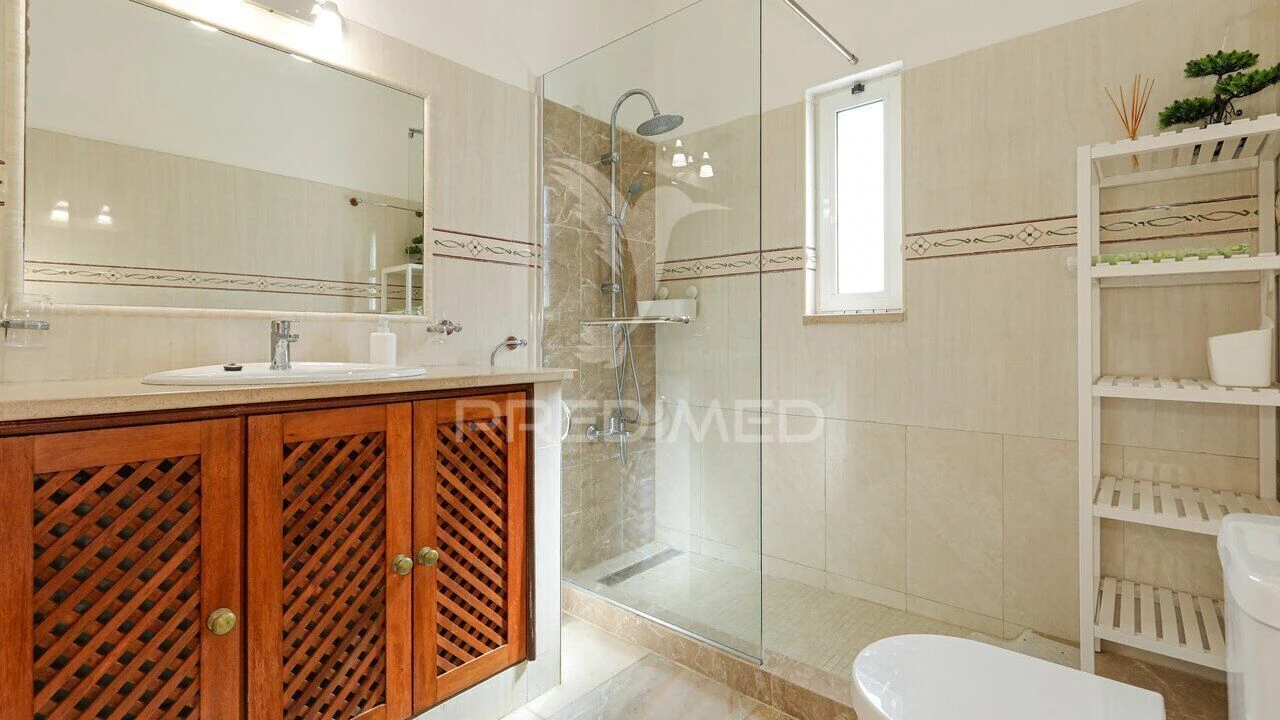 Moradia T4 para Venda em Lagoa e Carvoeiro Foto 27