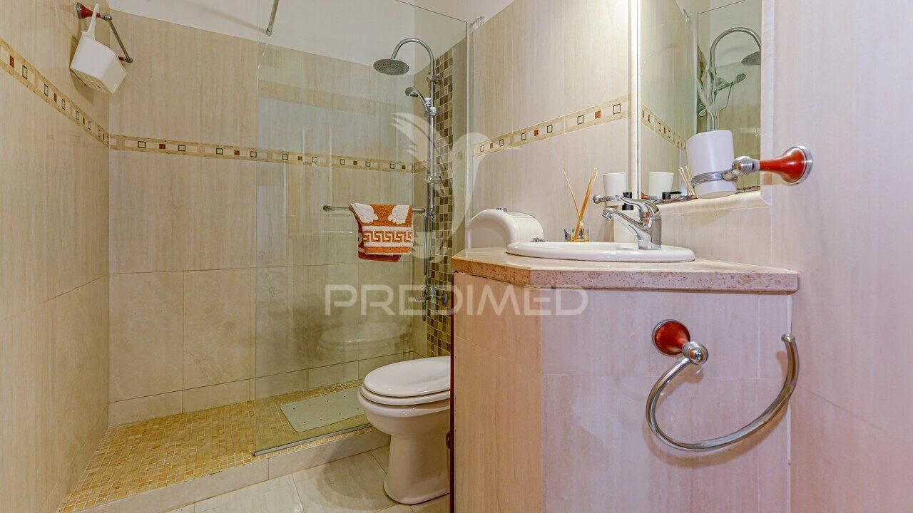 Moradia T4 para Venda em Lagoa e Carvoeiro Foto 13