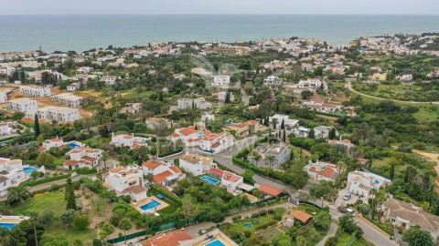 Moradia T4 para Venda em Lagoa e Carvoeiro