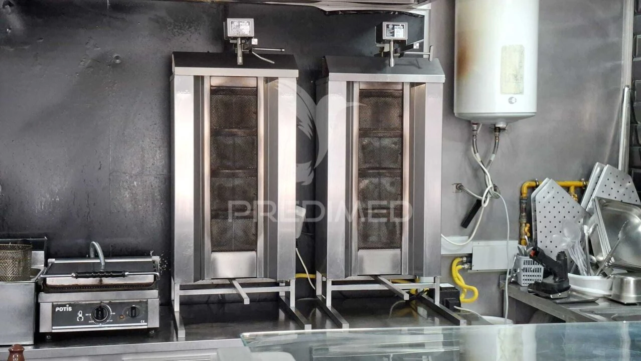 Loja para Arrendamento em Venteira Foto 3