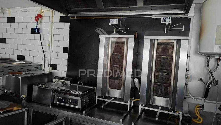 Loja para Arrendamento em Venteira Foto 25