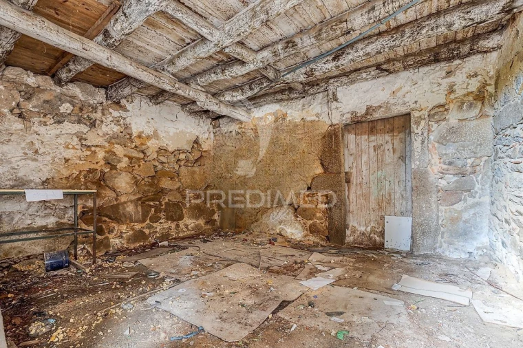 Moradia T5 para Venda em Santa Marinha e São Pedro da Afurada Foto 10