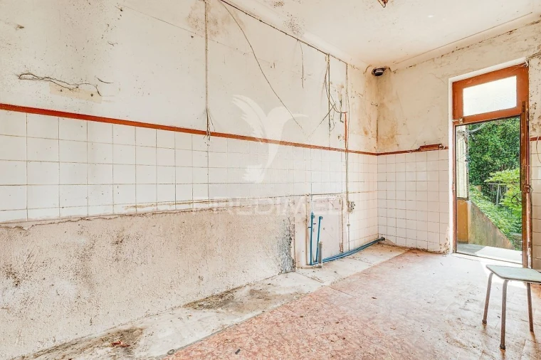 Moradia T5 para Venda em Santa Marinha e São Pedro da Afurada Foto 6