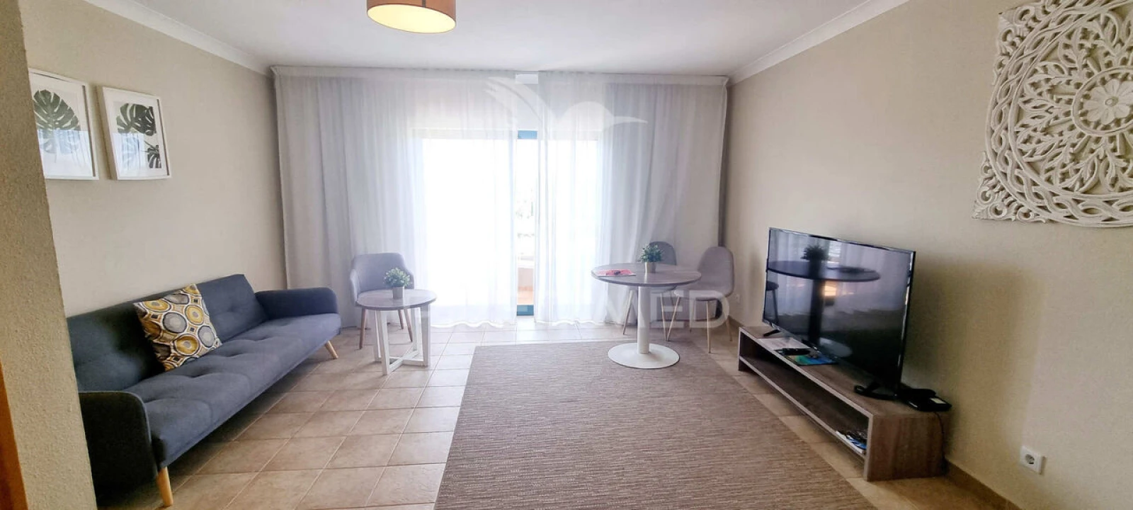 Apartamento T0 para Venda em Estômbar e Parchal Foto 1