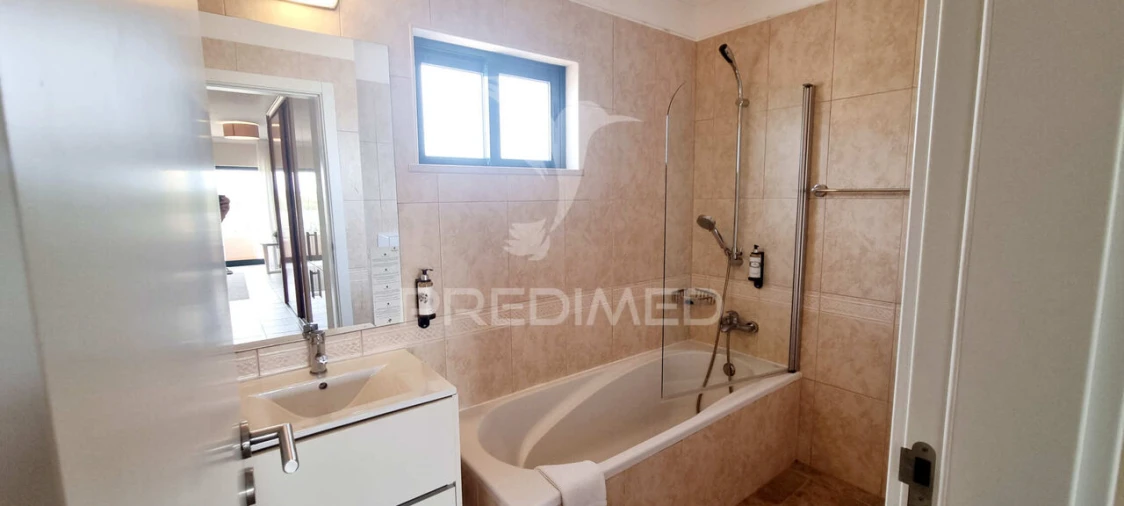 Apartamento T0 para Venda em Estômbar e Parchal Foto 16