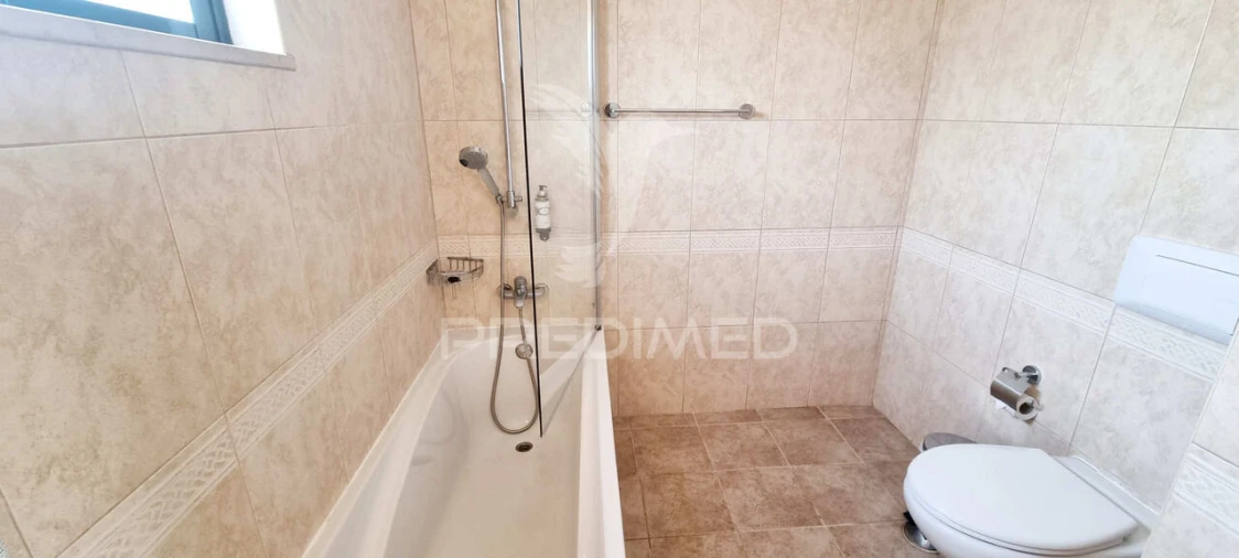 Apartamento T0 para Venda em Estômbar e Parchal Foto 15