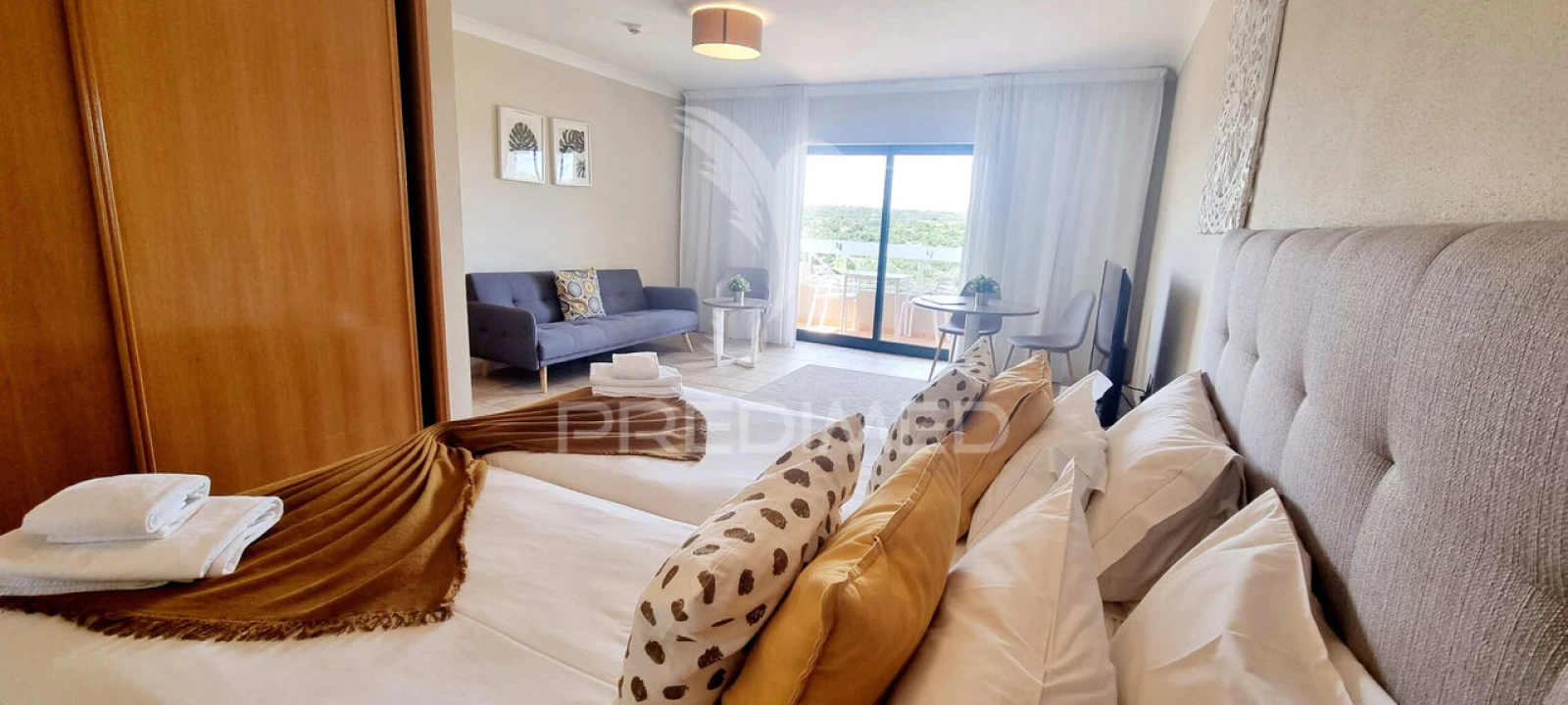 Apartamento T0 para Venda em Estômbar e Parchal Foto 11