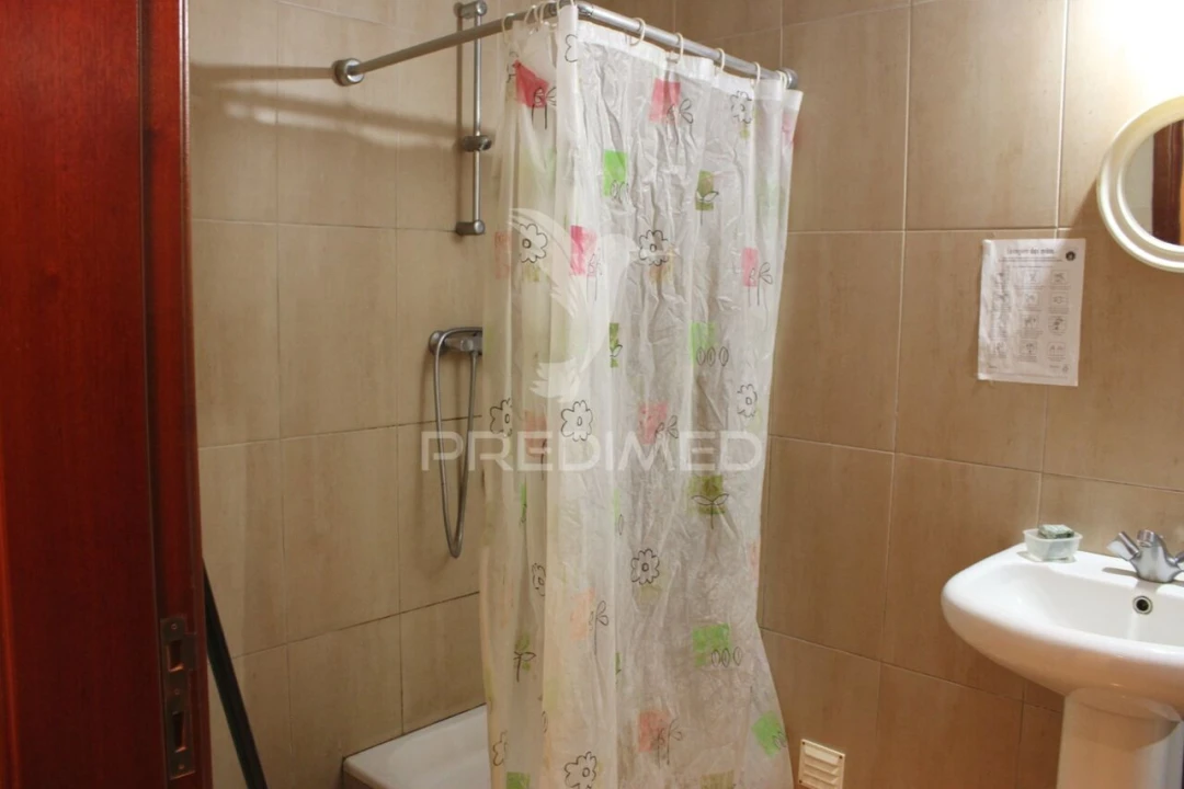 Armazém para Venda em Estômbar e Parchal Foto 23