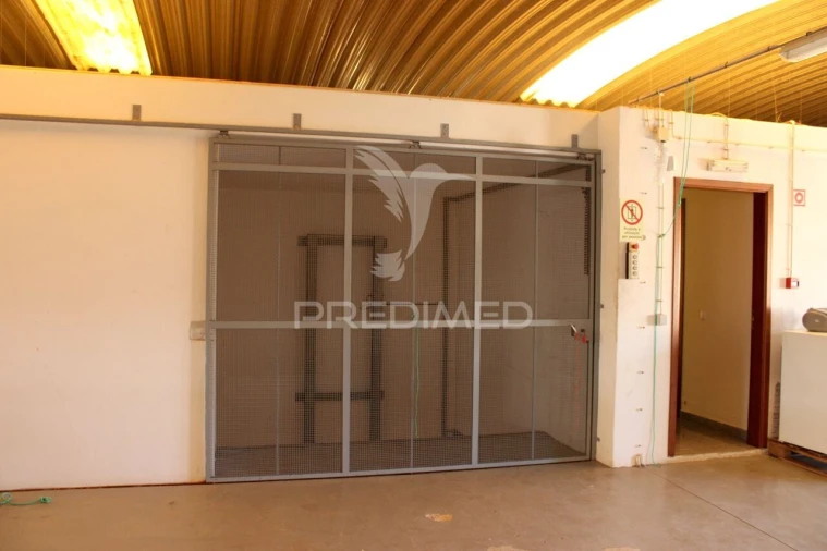 Armazém para Venda em Estômbar e Parchal Foto 36