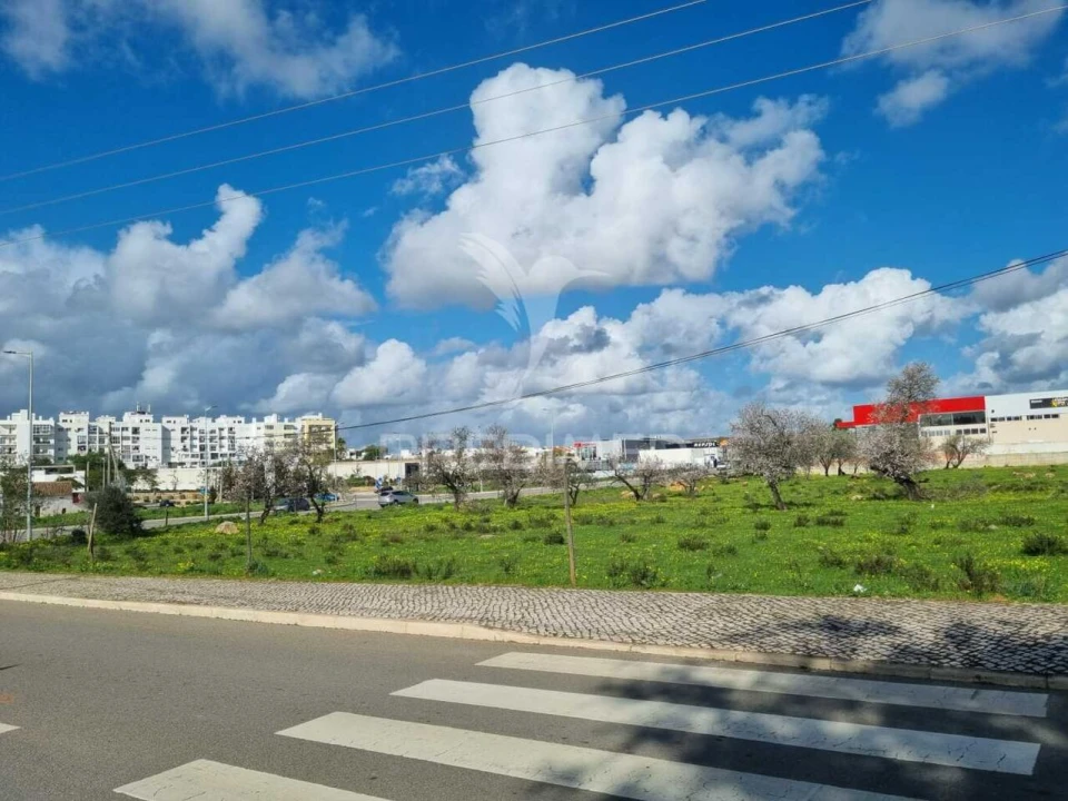 Loja para Venda em Estômbar e Parchal Foto 16