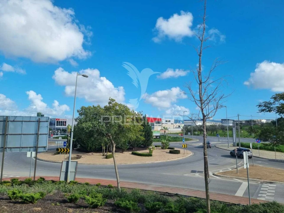 Loja para Venda em Estômbar e Parchal Foto 20