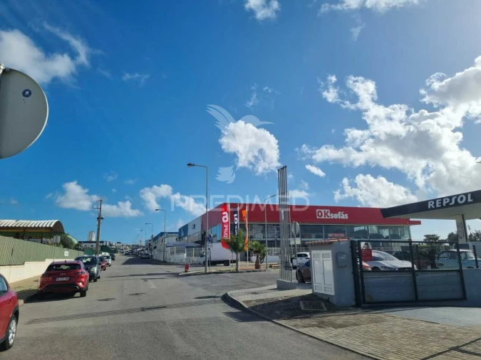 Loja para Venda em Estômbar e Parchal Foto 10