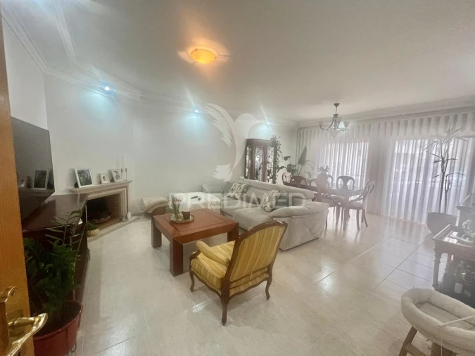 Apartamento T3 para Venda em Barreiro e Lavradio Foto 2