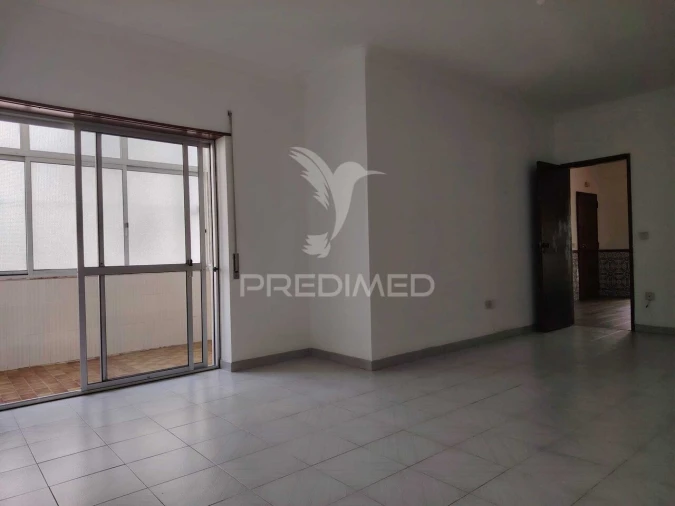 Apartamento T2 para Venda em Baixa da Banheira e Vale da Amoreira