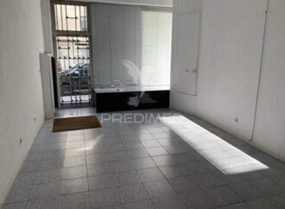 Loja para Venda em Cedofeita, Santo Ildefonso, Sé, Miragaia, São Nicolau e Vitória Foto 2