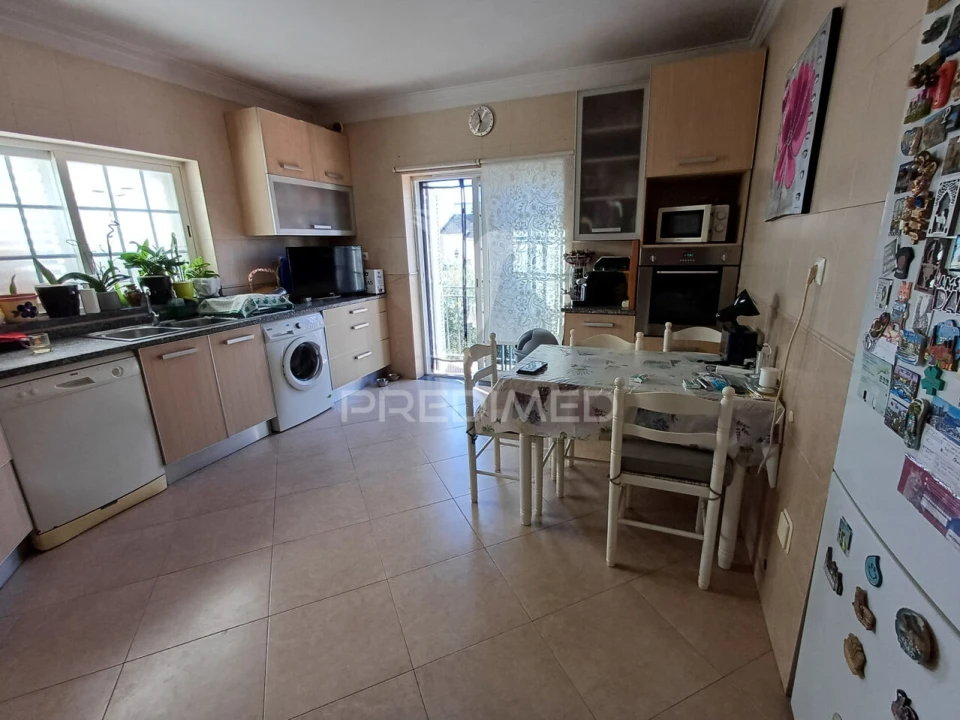 Moradia T5 para Venda em Laranjeiro e Feijó Foto 17