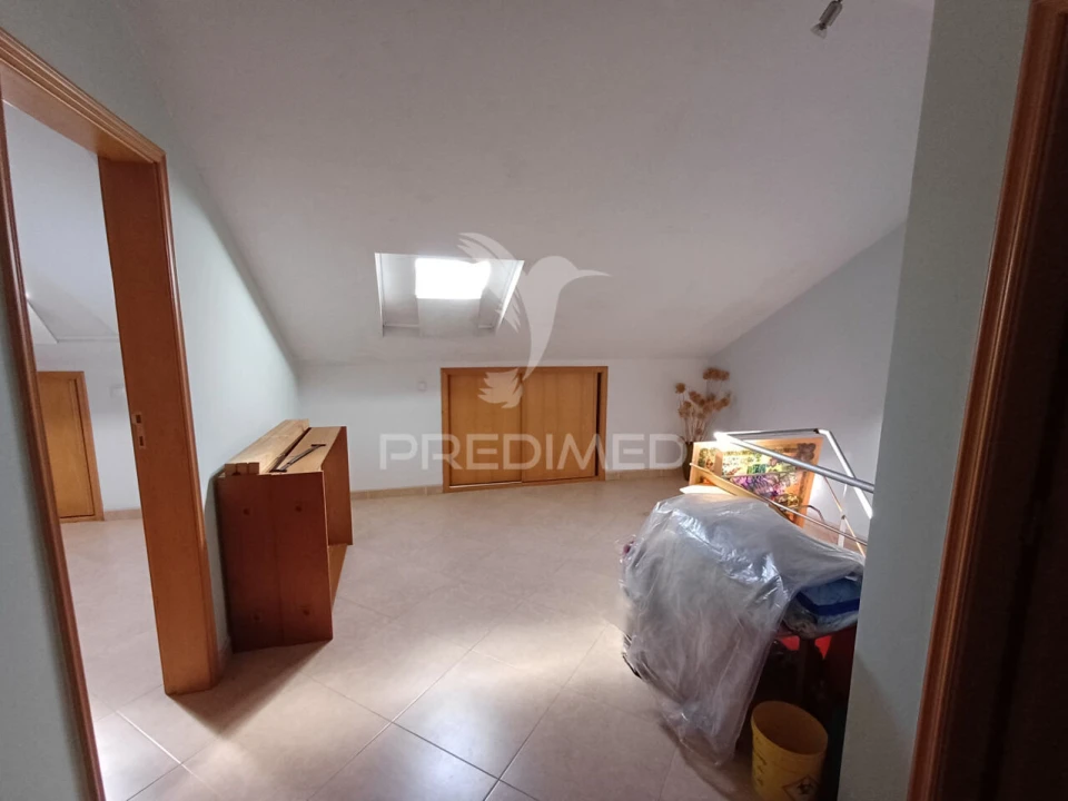 Moradia T5 para Venda em Laranjeiro e Feijó Foto 31