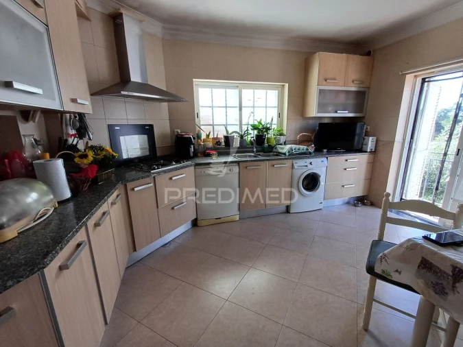 Moradia T5 para Venda em Laranjeiro e Feijó Foto 14