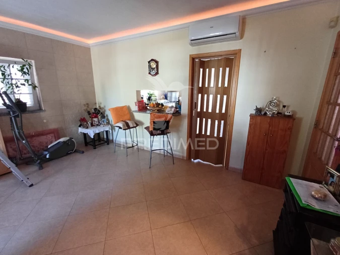 Moradia T5 para Venda em Laranjeiro e Feijó Foto 11