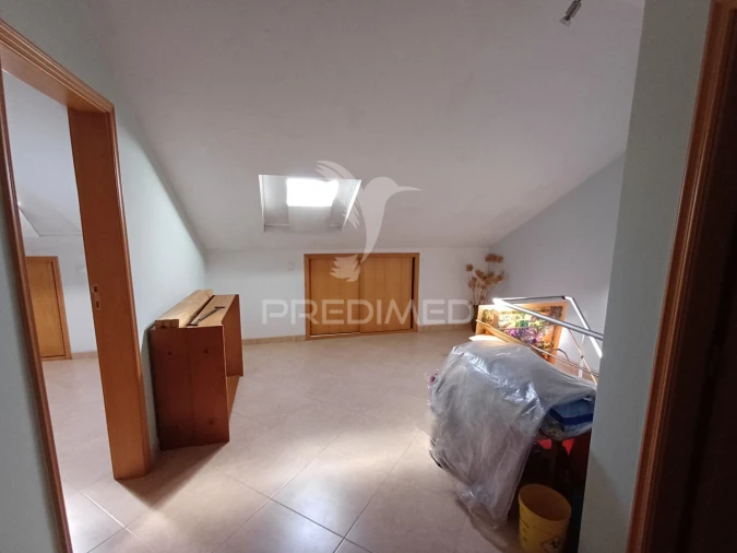 Moradia T5 para Venda em Laranjeiro e Feijó Foto 31