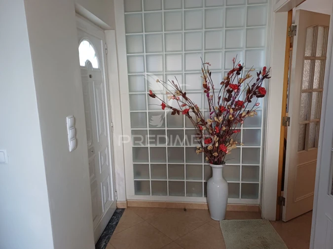 Moradia T5 para Venda em Laranjeiro e Feijó Foto 8