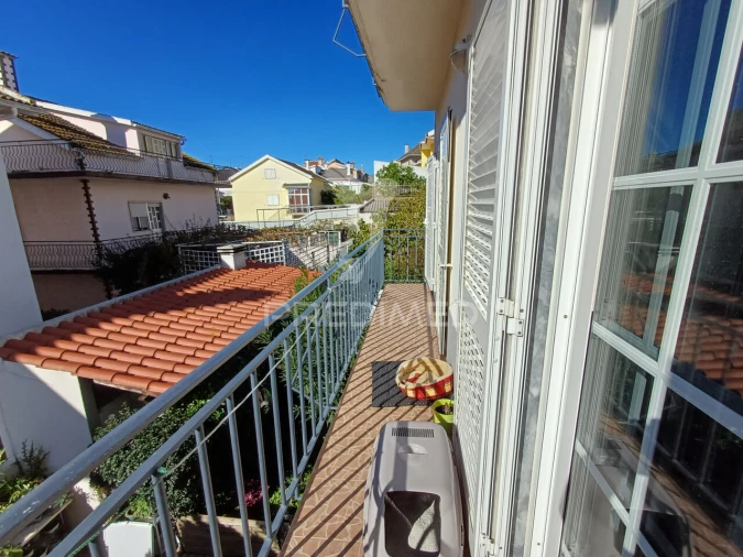 Moradia T5 para Venda em Laranjeiro e Feijó Foto 16