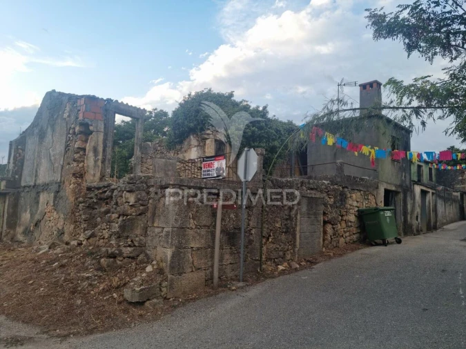Moradia T3 para Venda em Condeixa-A-Velha e Condeixa-A-Nova