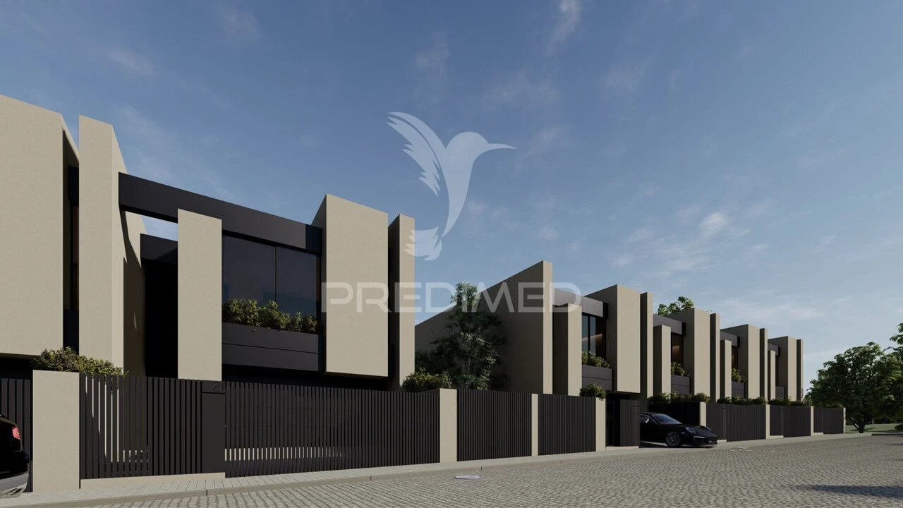 Moradia T3 para Venda em Fânzeres e São Pedro da Cova Foto 13