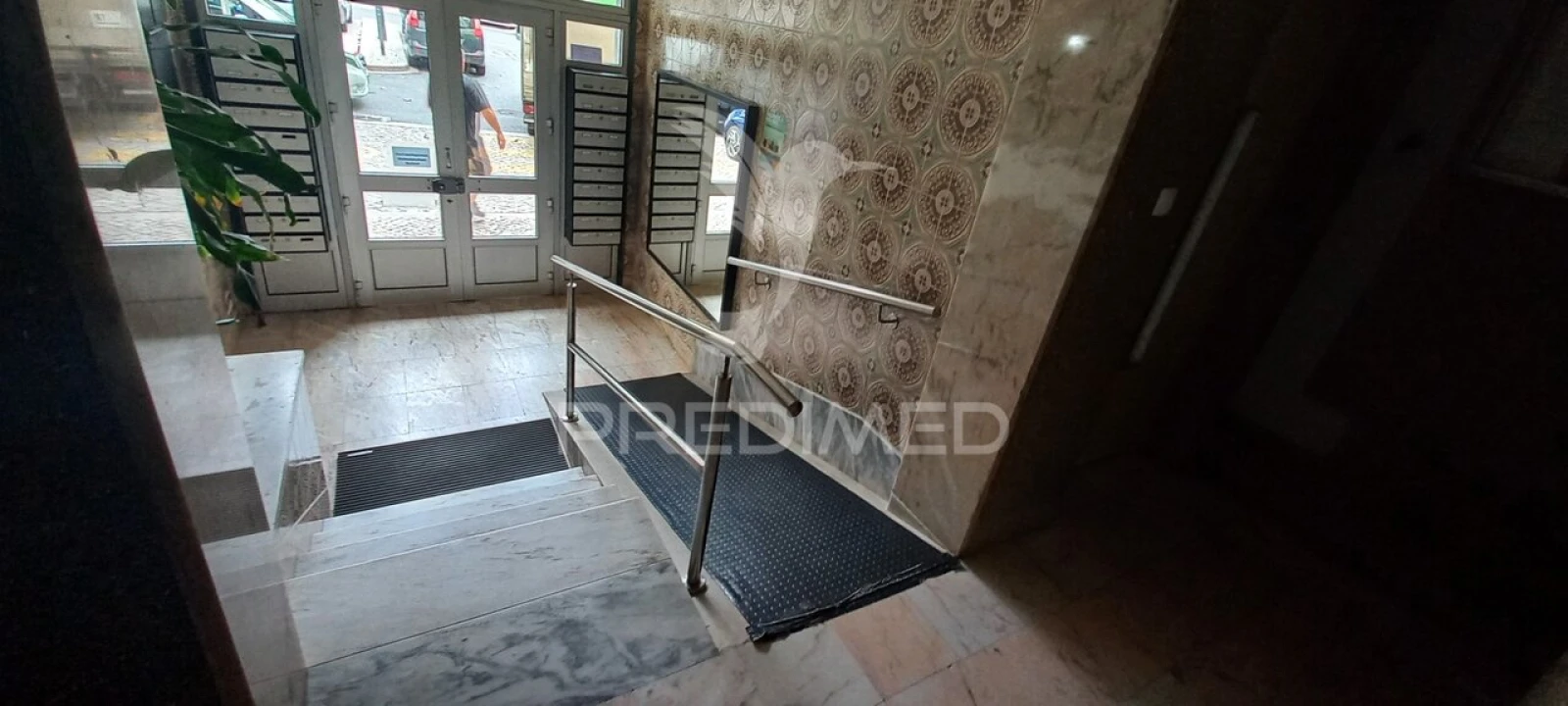 Apartamento T3 para Venda em Agualva e Mira-Sintra Foto 17