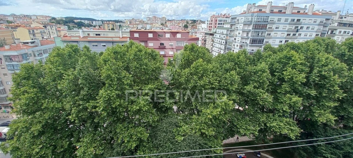 Apartamento T3 para Venda em Agualva e Mira-Sintra Foto 4