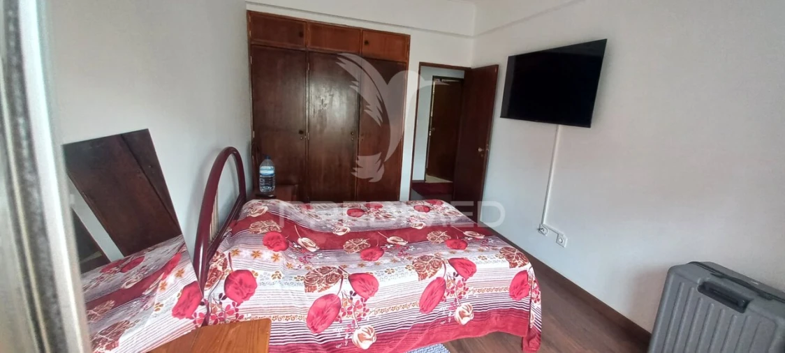 Apartamento T3 para Venda em Agualva e Mira-Sintra Foto 6