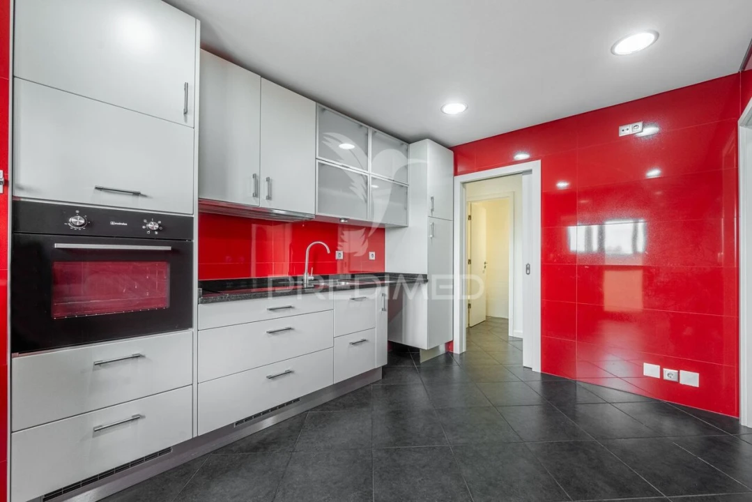 Apartamento T3 para Venda em São Mamede de Infesta e Senhora da Hora Foto 1