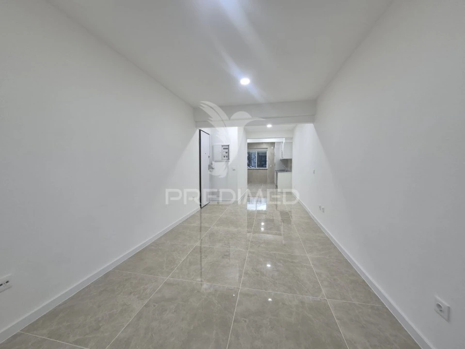 Apartamento T2 para Venda em Almada, Cova da Piedade, Pragal e Cacilhas Foto 4