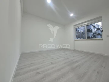 Apartamento T2 para Venda em Almada, Cova da Piedade, Pragal e Cacilhas