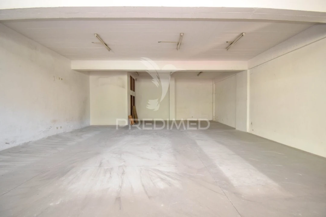 Loja para Venda em Queluz e Belas Foto 4